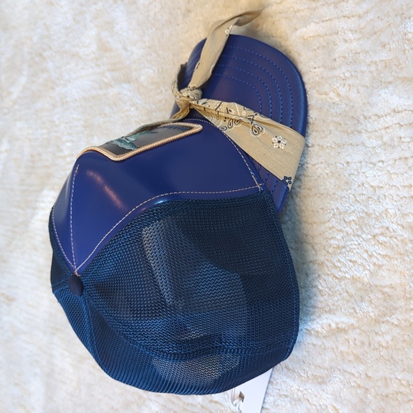 Goorin Bros Cold Blooded Animal Farm Snapback Trucker Hat - Picture 2 of 6